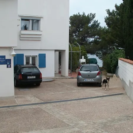 Apartment A Pirovac