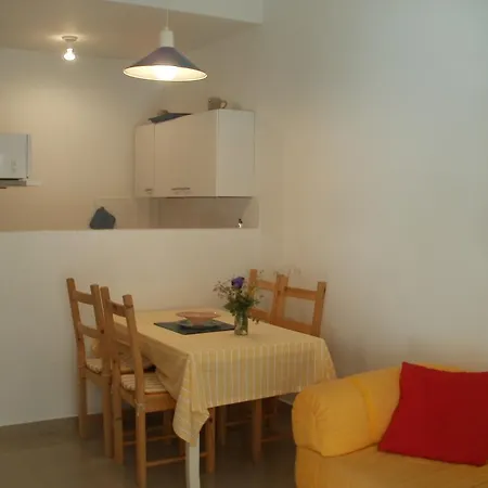 Apartman A *