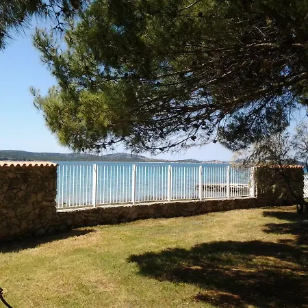 Apartman A *