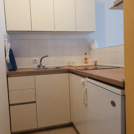 A Apartment Pirovac